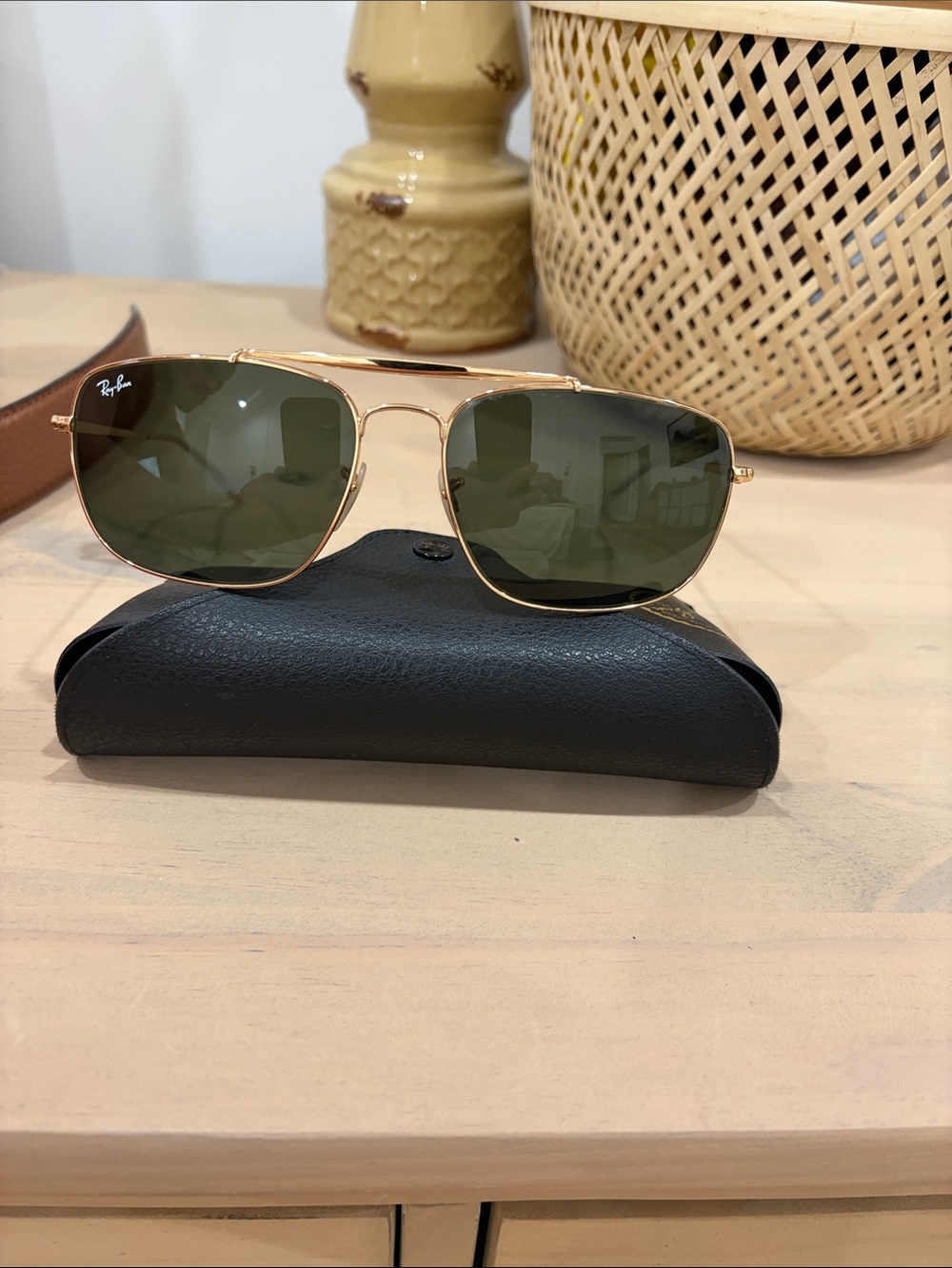 Rayban Gold Aviator Sunglasses